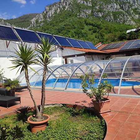 Pensiunea La Dolce Vita Baile Herculane Exterior photo
