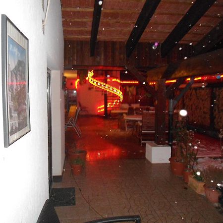 Pensiunea La Dolce Vita Baile Herculane Exterior photo